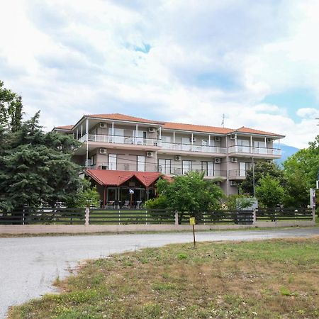 Hotel Geromichalos Paralía Skotínis エクステリア 写真